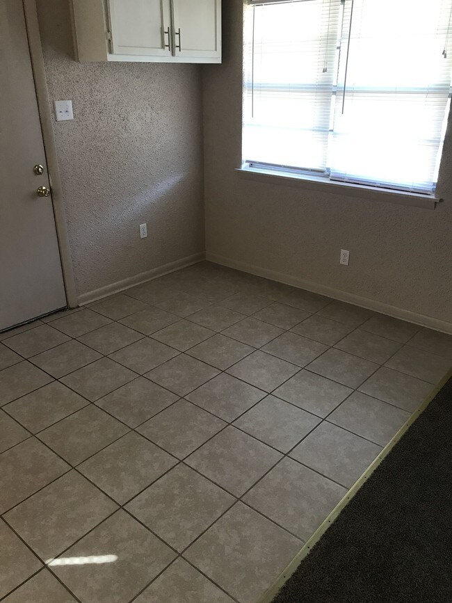 Photo - 1005 Ferrell Dr