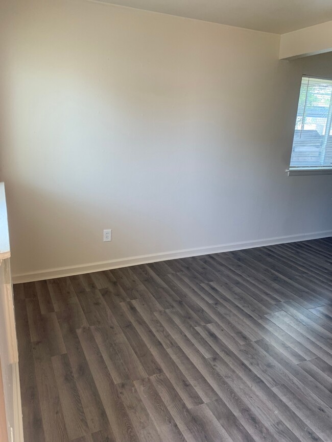 Photo - 2530 Telegraph Rd Unit 2530-F
