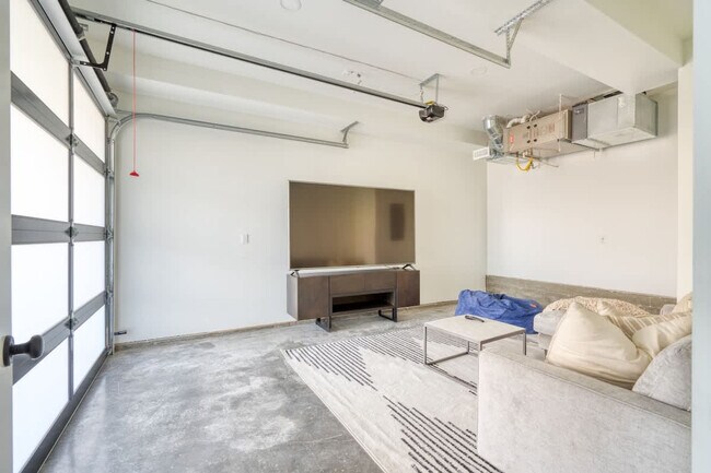 516 NE 56th Ave Unit SI ID1612020P