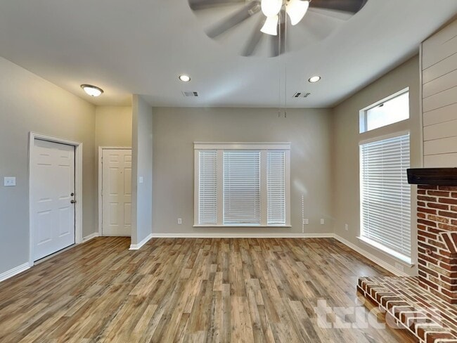 Photo - 605 Columbia Ave