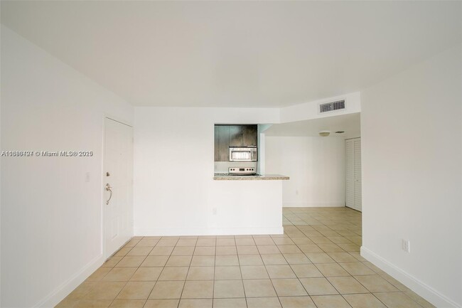 Photo - 7130 NW 179th St Unit 104