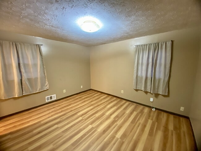 Photo - 1953 Hwy 138 SW