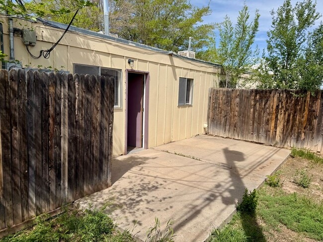Building Photo - General Marshall St (216) Unit 3