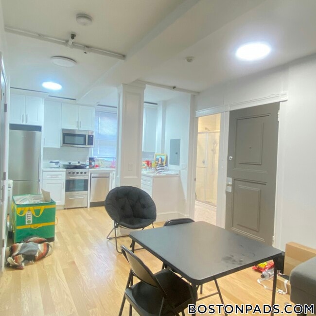 Photo - 91 Westland Ave Unidad 501