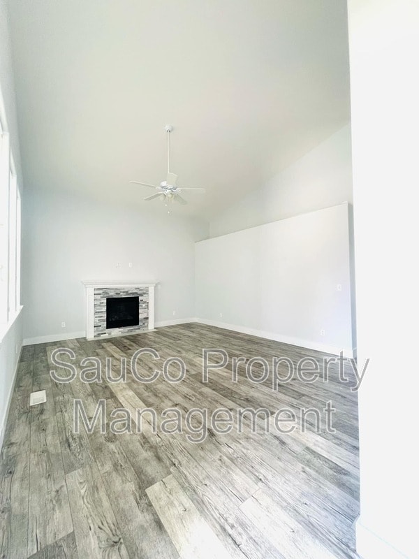 Photo - 515 S 10th St