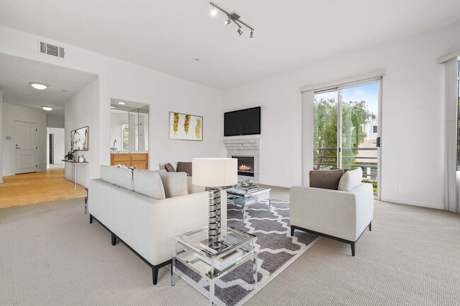 Photo - 1325 Arizona Ave Unit 201