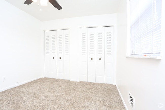 3BR, 1.5BA - 1,500 SF - Bedroom
