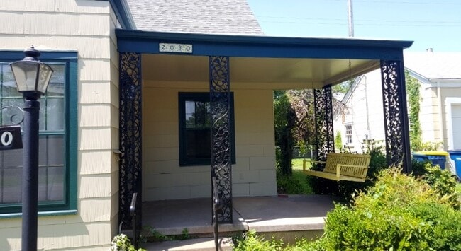 Photo - 2030 W Admiral Ave