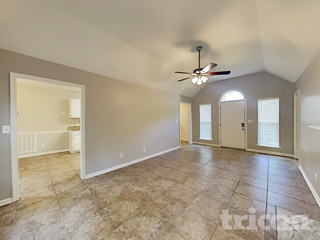 Photo - 2210 Burr Ct