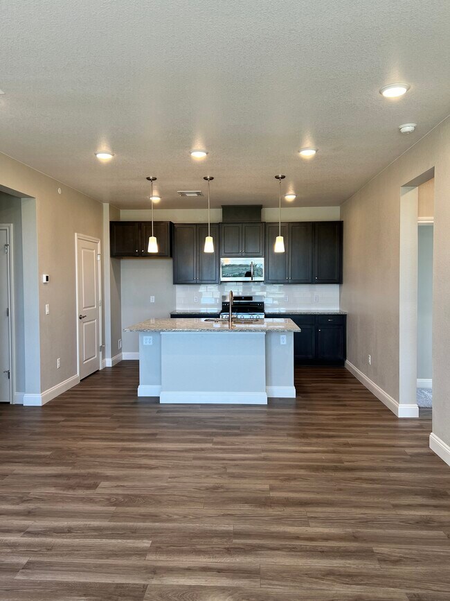 Photo - 16860 Askins Lp Unit 301