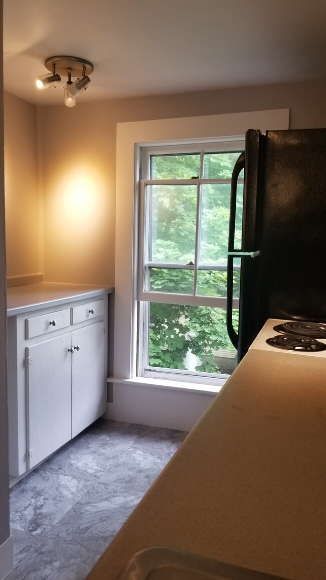 Photo - 155 Lincoln Ave Unit C