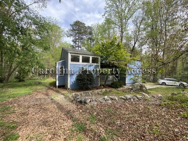 Photo - 102 Polks Pl