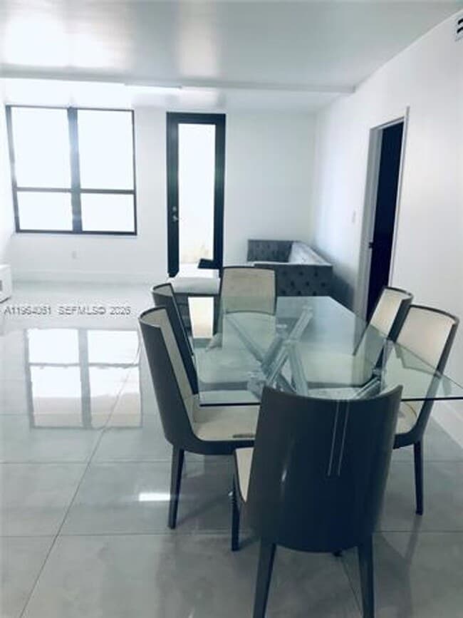 Photo - 10185 Collins Ave Unit 10185 Collins Ave appt 209