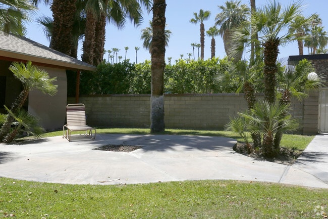 Photo - El Moro Villa Apartments