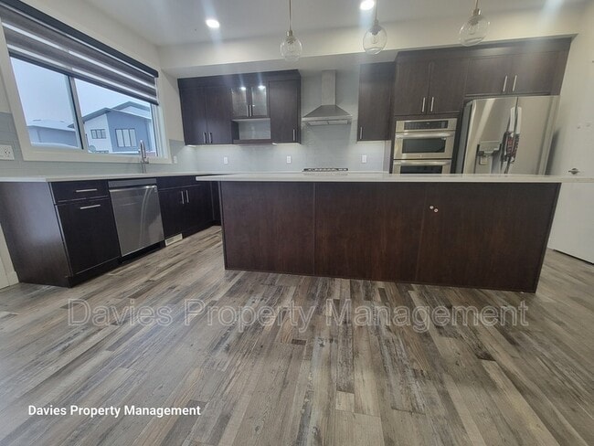 Photo - 3213 Kulay Way SW