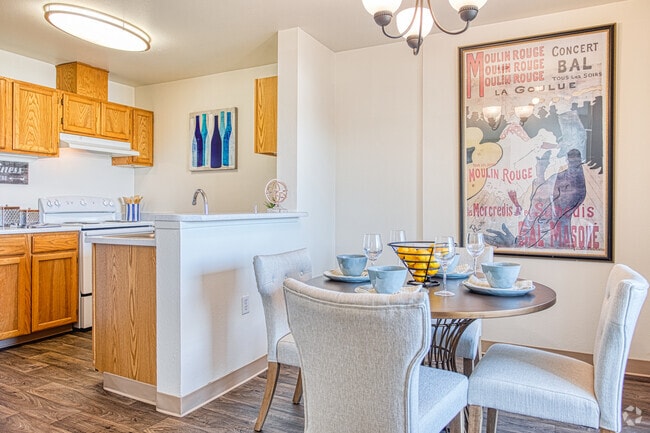2BR,1BA-850SF