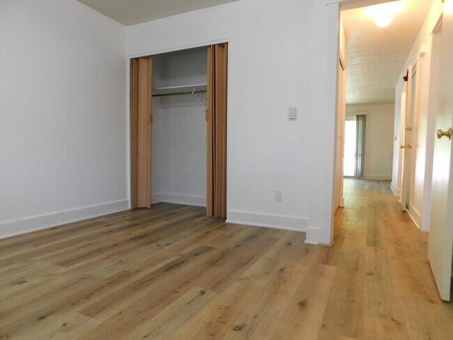 245 Brookridge Ct Unit 2