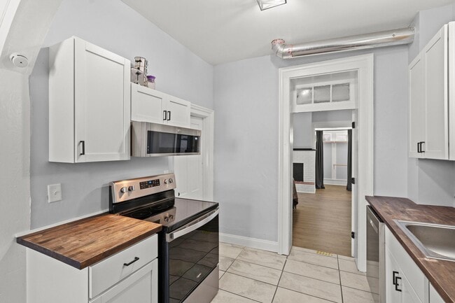 Photo - 222 W Market St