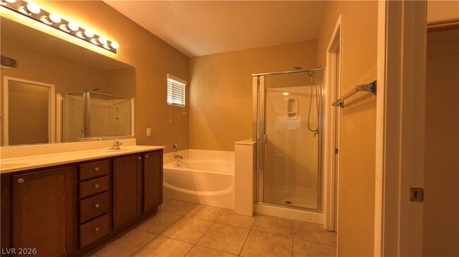 Photo - 7855 Narnia Ave