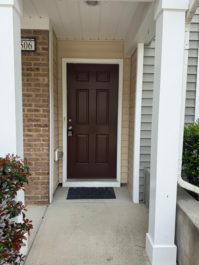 Photo - 8506 Quarton Dr