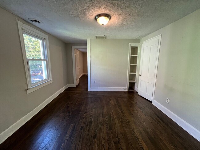 Photo - 70 William St Unit 70-2R