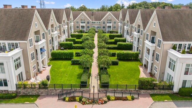 Building Photo - 77 Havemeyer Ln Unit 313