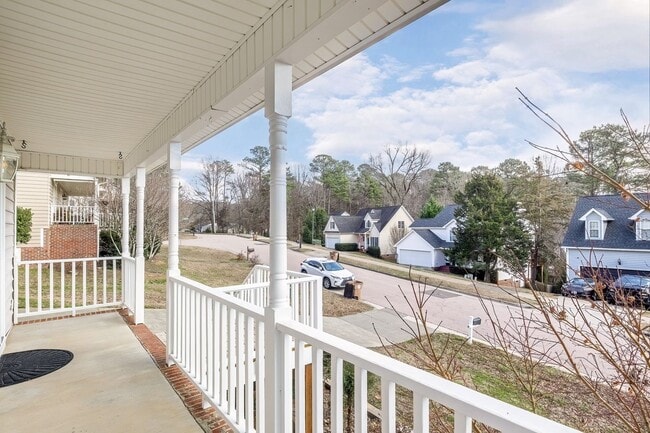 Photo - 3 Bedroom Home with Large Fenced in Yard, 2 Car Garage & Bonus Room!