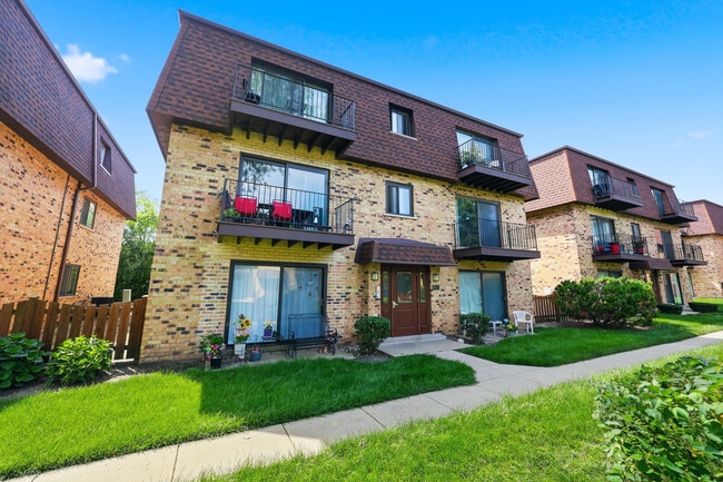 Building Photo - 9714 Bianco Terrace Unit D