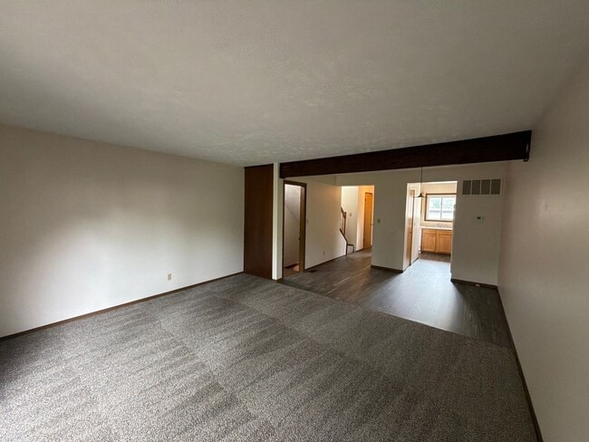 Photo - 4620 Grassridge Rd