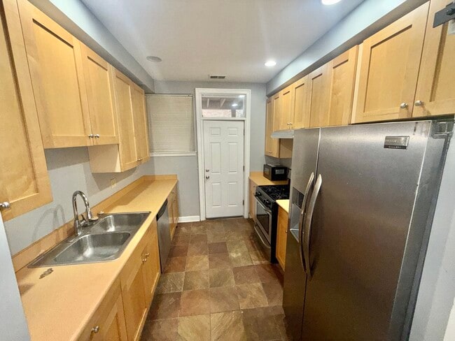 Photo - 7722 S Cornell Ave Unit 1W