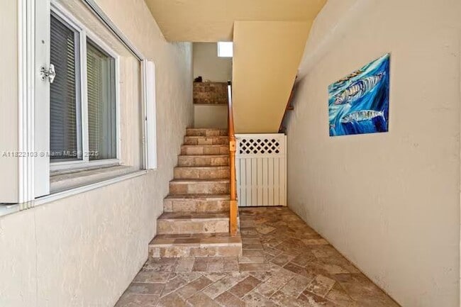 Photo - 201 Wildwood Cir