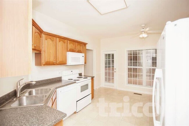 Photo - 2315 Devonshire Dr