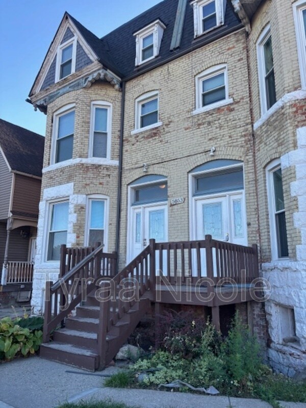 Building Photo - 5853 3rd Ave