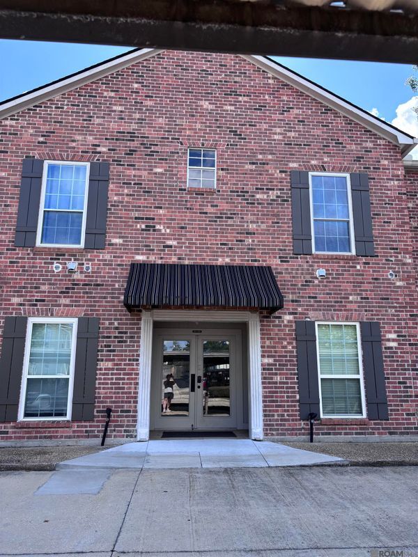 Photo - 7640 Lasalle Ave Unit 204