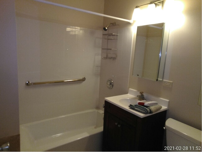 230 W Division St