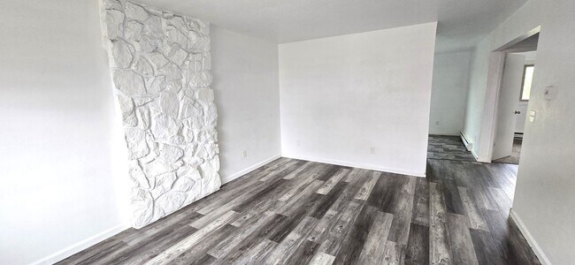 8200 Ptarmigan Ave Unit 8200 Ptarmigan Ave Unit B