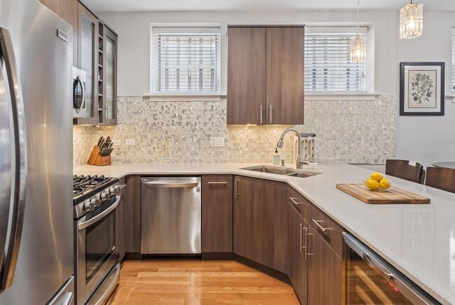 Photo - 4303 N Kenmore Ave