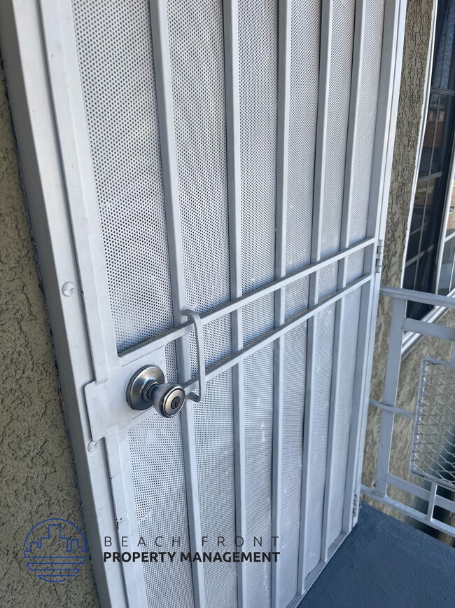 Building Photo - 2907 W. 141st Place