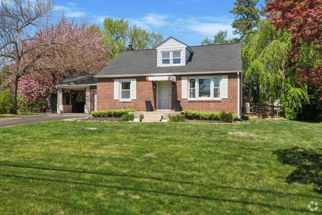Building Photo - 134 E 7 Stars Rd Rental