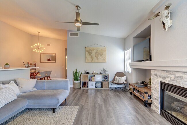 Photo - 7450 S Eastern Ave