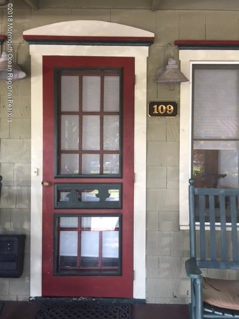 109 Mt Hermon Way