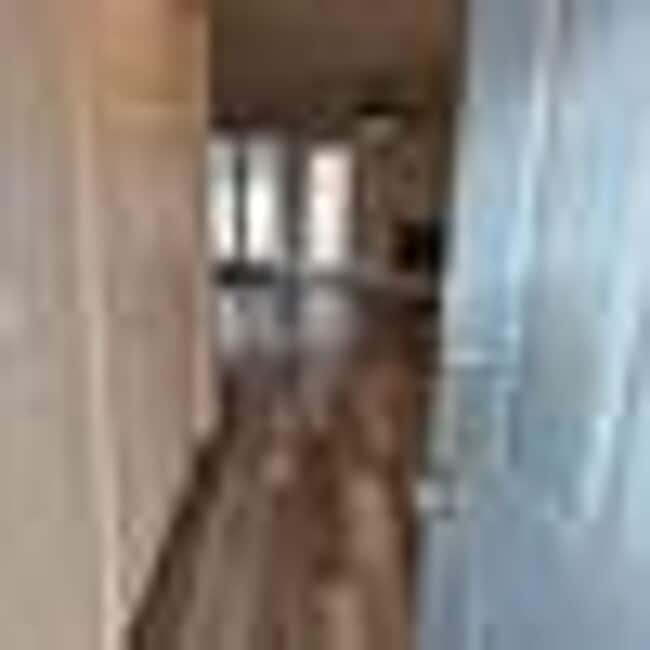 Building Photo - On cul de sac