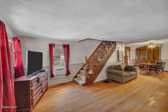 68 Marvin St