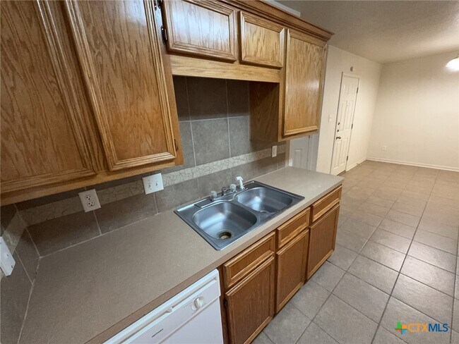 Photo - 1405 Cinch Dr Unidad B