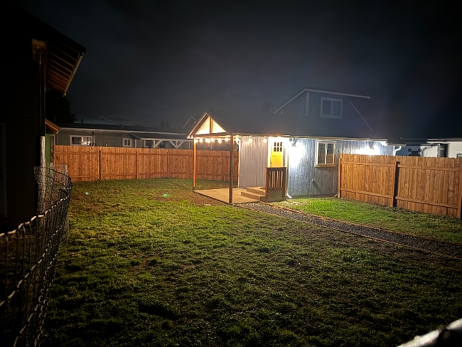 Building Photo - 1155 W Hendrickson Rd