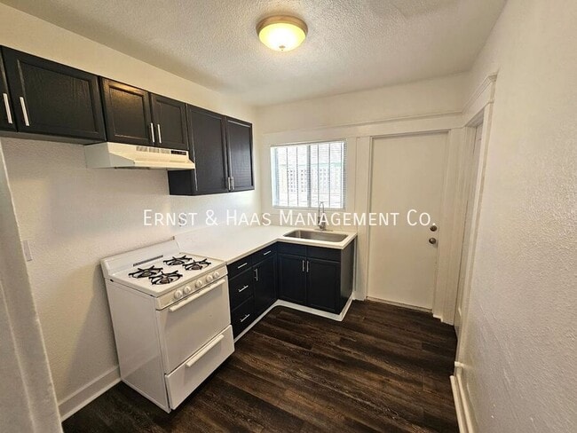 Photo - 1306 E Hellman St Unit #05