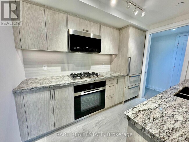 Photo - 505 Glencairn Ave Unit 319