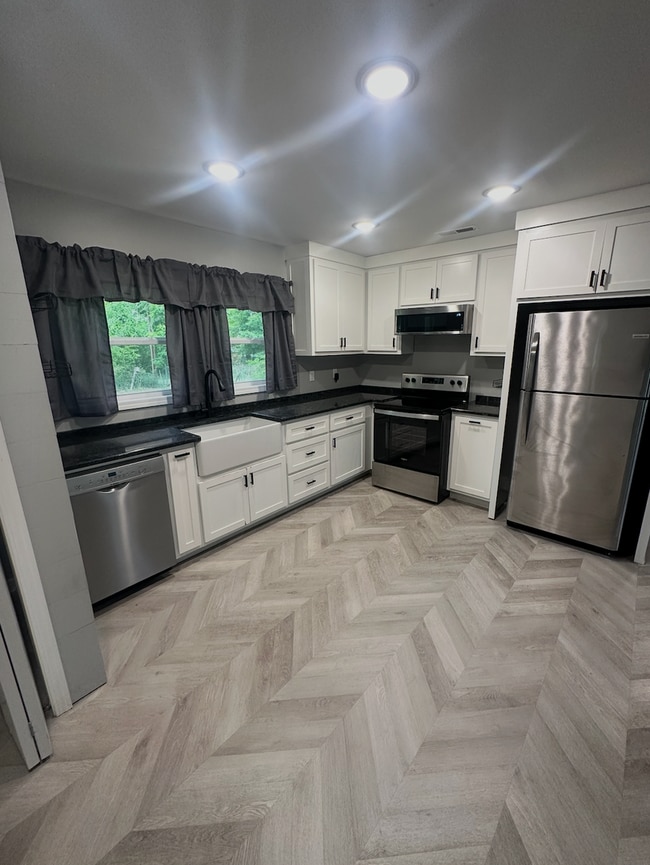 Photo - 3 Bed 2 Bath - Florence, AL (