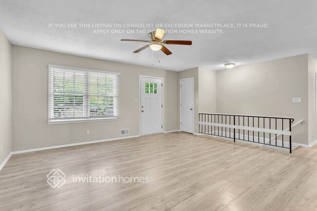 Photo - 4891 Lehigh Dr