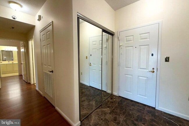 Photo - 3005 S Leisure World Blvd Unidad 526